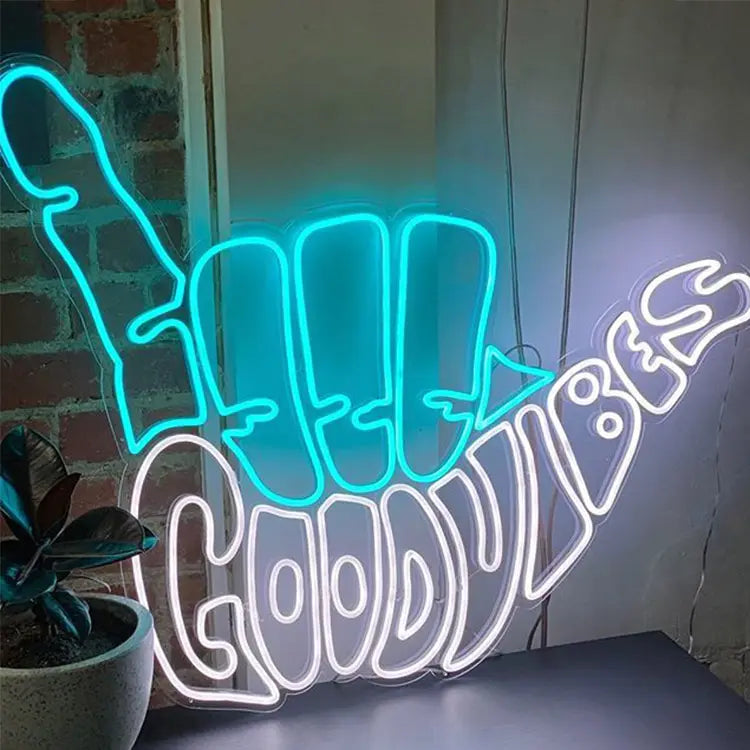 A Good Vibes Hand